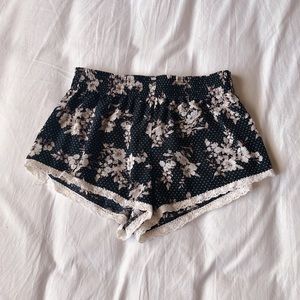Floral Pattern Print Lace Tassel Shorts